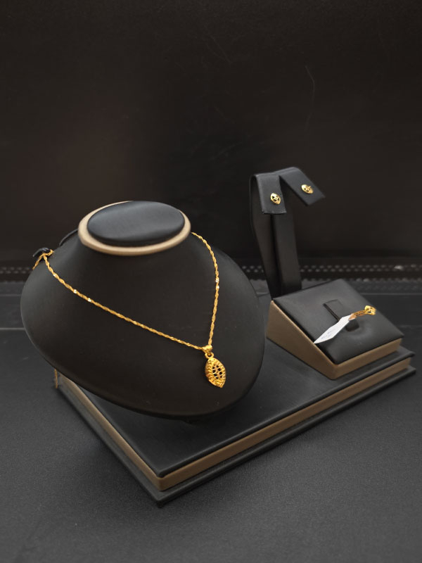 طقم-ناعم-2.jpg طقم فاخر ناعم عيار21.وزن.2.2جرام - الصورة 1