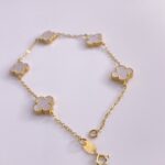 أسوارة ذهب صدف ابيض عيار18k✨