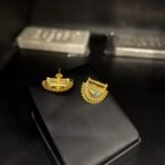 ⁦حلق الدانه فيروزي عيار 21 الوزن 2.79 جرام⁩ - الصورة ⁦3⁩