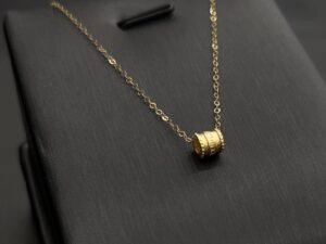 عقد عيار 18 الوزن 0.75 جرام
