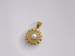 تعليقة الؤلؤ ذهب18k✨