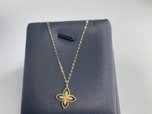 عقد ذهب عيار18kناعم